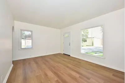 4757 N 21st St, Milwaukee, WI 53209 - Photo 5