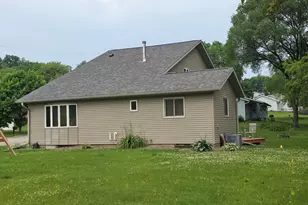 107 Tower St, Sparta, WI 54656 - Photo 7