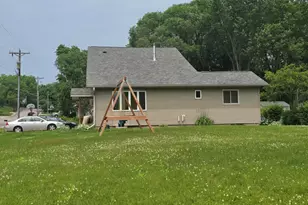 107 Tower St, Sparta, WI 54656 - Photo 3