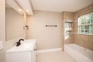 8428 Fox River Rd, Racine, WI 53185 - Photo 9