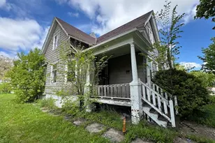 2863 N Dr William Finlayson St, Milwaukee, WI 53212 - Photo 1