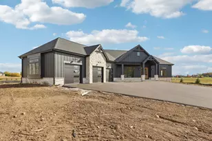 W279N6010 Serenity Dr, Merton, WI 53089 - Photo 147