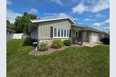 1641 Atlanta Cir, Manitowoc, WI 54220 - Photo 1