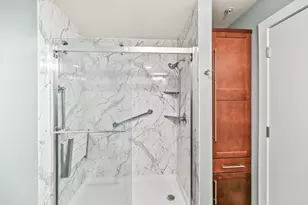 106 W Seeboth St, Milwaukee, WI 53204 - Photo 19