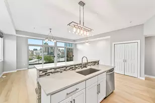 106 W Seeboth St, Milwaukee, WI 53204 - Photo 9