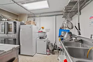 522 6th St, Racine, WI 53403 - Photo 25