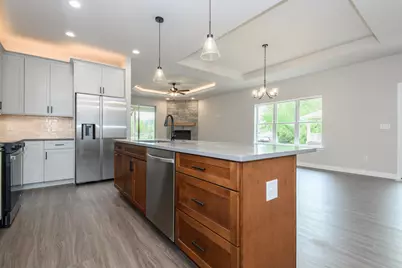 20900  Gray St, Lannon, WI 53046 - Photo 7