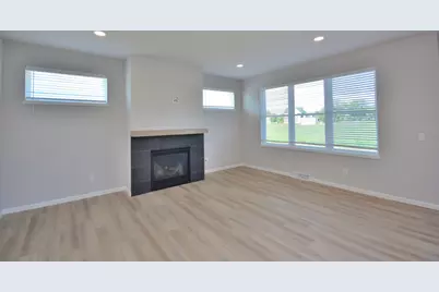 6034  Sean Ct, Racine, WI 53402 - Photo 9