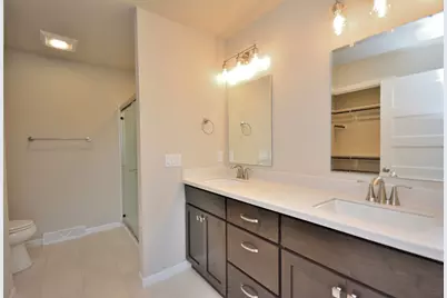 644  Standing Stone Dr, Waukesha, WI 53189 - Photo 17