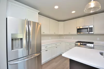 644  Standing Stone Dr, Waukesha, WI 53189 - Photo 15