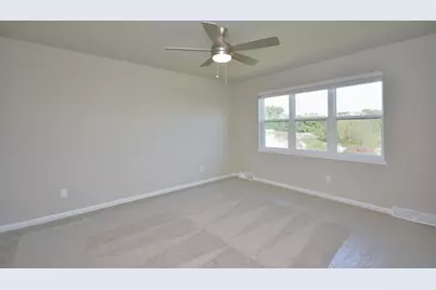 644  Standing Stone Dr, Waukesha, WI 53189 - Photo 15