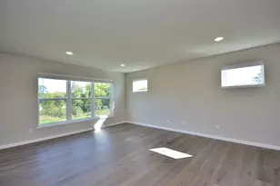 644 Standing Stone Dr, Waukesha, WI 53189 - Photo 11