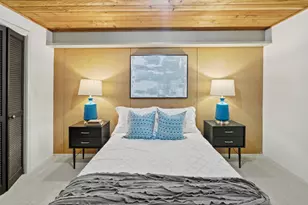 8500 N River Rd, River Hills, WI 53217 - Photo 55