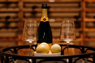 8500 N River Rd, River Hills, WI 53217 - Photo 63