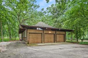 8500 N River Rd, River Hills, WI 53217 - Photo 77