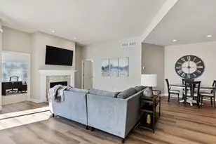 868 S Verona Cir, Grafton, WI 53024 - Photo 3