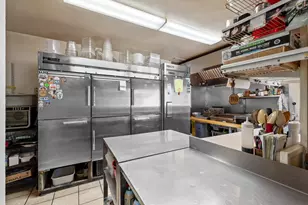 3172 N Riverside Dr, Saukville, WI 53080 - Photo 9