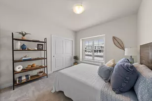 847 N Verona Cir, Grafton, WI 53024 - Photo 13