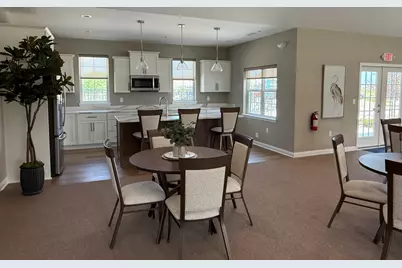 847 N Verona Cir #6, Grafton, WI 53024 - Photo 13