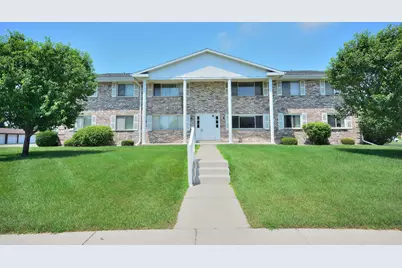 10464 W Whitnall Edge Dr #203, Franklin, WI 53132 - Photo 1