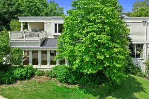 W222N8208 Plainview Pkwy, Lisbon, WI 53089 - Photo 5