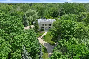 W222N8208 Plainview Pkwy, Lisbon, WI 53089 - Photo 11