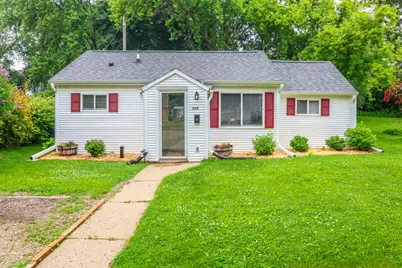 720 De Clark St, Beaver Dam, WI 53916 - Photo 1