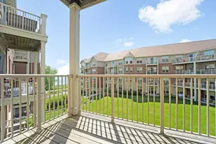 4120 S Lake Dr, Saint Francis, WI 53235 - Photo 9