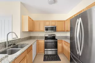 4120 S Lake Dr, Saint Francis, WI 53235 - Photo 13