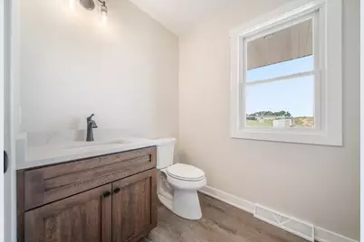 2825  Stonebrook Dr, Sheboygan, WI 53081 - Photo 17