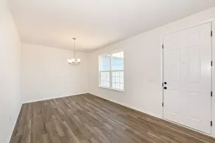 407 Kensington Ct, Williams Bay, WI 53191 - Photo 3