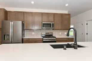 407 Kensington Ct, Williams Bay, WI 53191 - Photo 17