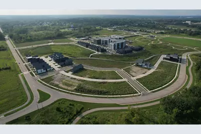 9471 E Lake Vista Pkwy #4005, Oak Creek, WI 53154 - Photo 5