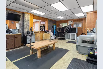 4326  Michigan Ave, Manitowoc, WI 54220 - Photo 9
