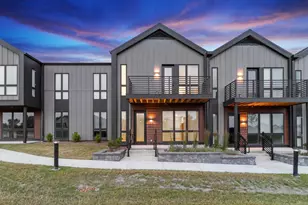 9378 S Alder Pl, Oak Creek, WI 53154 - Photo 3