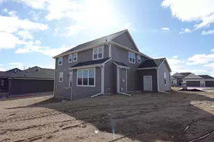 511 Woodside Ct, West Bend, WI 53095 - Photo 5