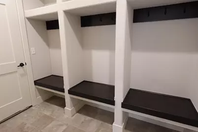 511  Woodside Ct, West Bend, WI 53095 - Photo 33