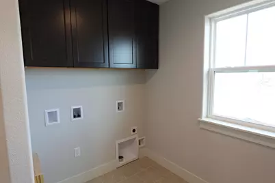 511  Woodside Ct, West Bend, WI 53095 - Photo 49