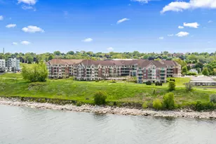 4100 S Lake Dr, Saint Francis, WI 53235 - Photo 31