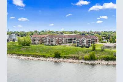 4100 S Lake Dr #413, Saint Francis, WI 53235 - Photo 33