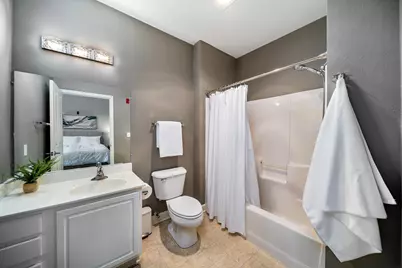 4100 S Lake Dr #319, Saint Francis, WI 53235 - Photo 23