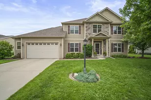 W177N11441 Blackstone Cir, Germantown, WI 53022 - Photo 1