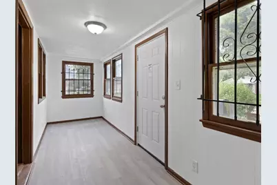 5751 N 38th St, Milwaukee, WI 53209 - Photo 13