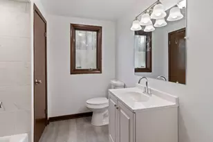 5751 N 38th St, Milwaukee, WI 53209 - Photo 5