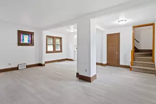 5751 N 38th St, Milwaukee, WI 53209 - Photo 11