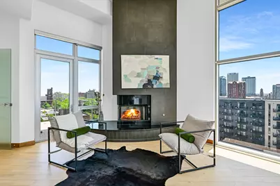 601 E Ogden Ave #906, Milwaukee, WI 53202 - Photo 15