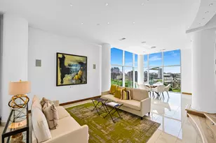 601 E Ogden Ave, Milwaukee, WI 53202 - Photo 11