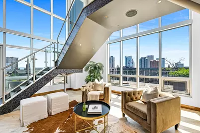 601 E Ogden Ave #906, Milwaukee, WI 53202 - Photo 3