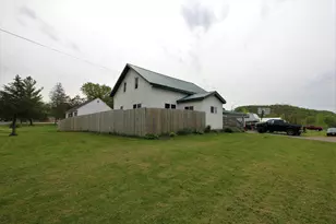206 S Silver St, La Farge, WI 54639 - Photo 3