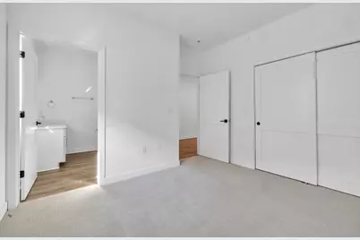 9352 S Alder Pl #104, Oak Creek, WI 53154 - Photo 9